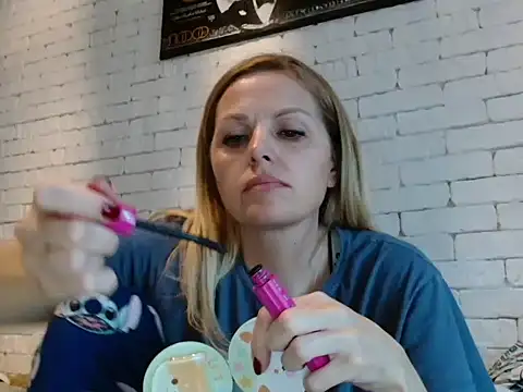 Snapshot of Angel_girllovemy chatting on 10-02-25, 07:48 Angel girllovemy online show from 10-02-25, 07:48