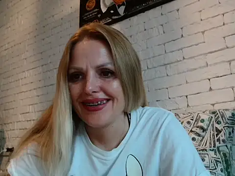 Snapshot of Angel_girllovemy chatting on 10-07-25, 09:28 Angel girllovemy online show from 10-07-25, 09:28