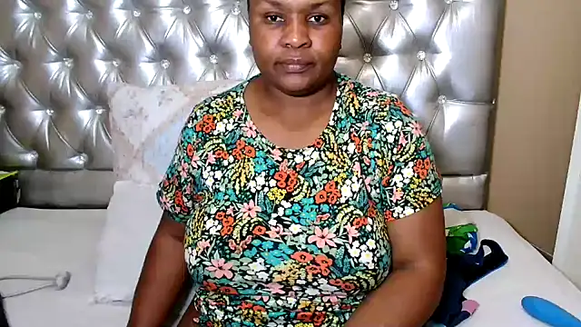 missboobsxx online show from 02-12-26, 12:00