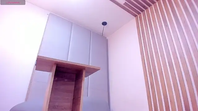 AlishaPalmer online show from 10-20-25, 12:05