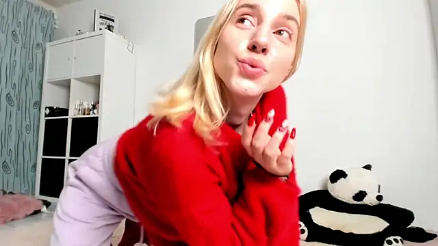 KenzieDawton online show from 12-13-24, 04:54