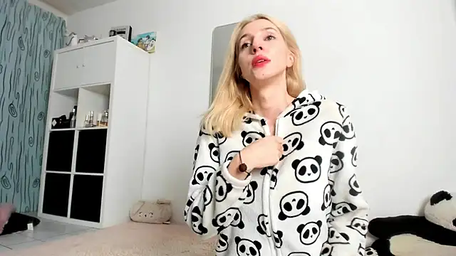 KenzieDawton online show from 10-05-25, 08:01