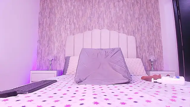 raven lilith  online show from 02-27-26, 03:17