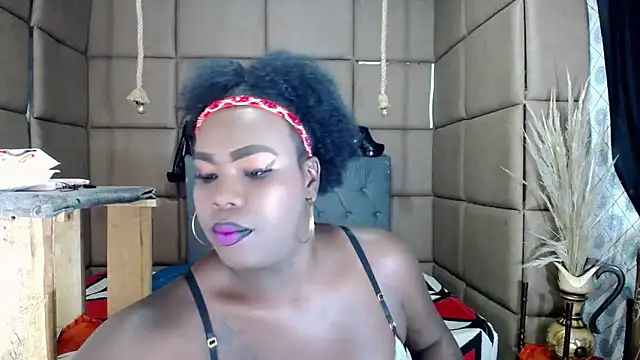 CatrinaGill online show from 10-08-25, 10:51