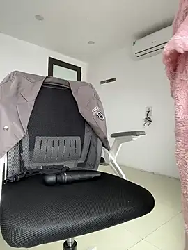 Shyn   online show from 03-08-25, 08:22