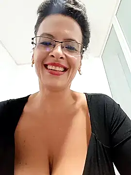 RebeccaNoble online show from 09-10-25, 06:30