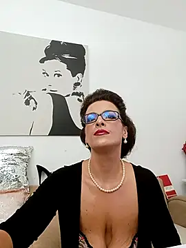 RebeccaNoble online show from 10-06-25, 10:12