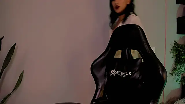 sussyprice online show from 11-12-25, 10:09