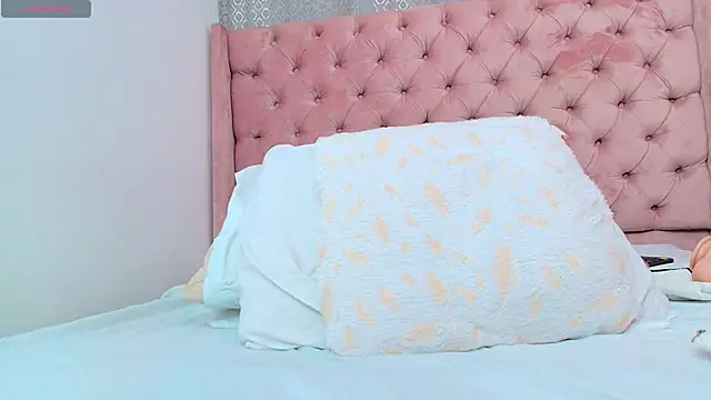 Snapshot of indi_catalina chatting on 03-16-25, 04:56 indi catalina online show from 03-16-25, 04:56