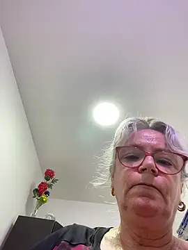 slutgold online show from 02-19-26, 09:44