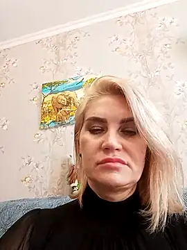 JennyOMay online show from 02-14-25, 05:19