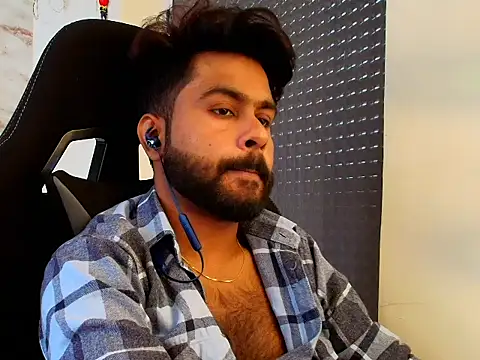 Snapshot of SHENOY3 chatting on 03-03-26, 04:18 SHENOY3 online show from 03-03-26, 04:18