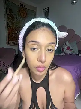 kiaraglam2 online show from 03-19-25, 05:08