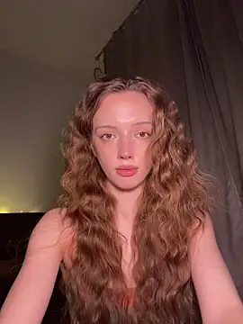 Snapshot of Weeissy chatting on 01-12-26, 06:24 Weeissy online show from 01-12-26, 06:24