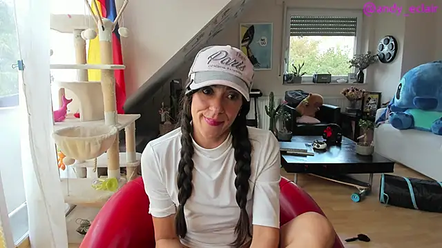 tinny williams online show from 10-05-25, 09:18