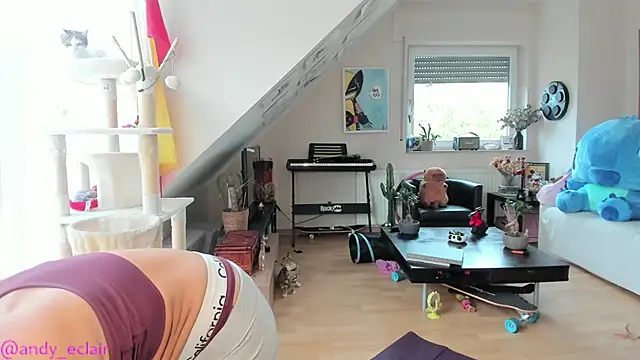 tinny williams online show from 10-13-25, 07:30