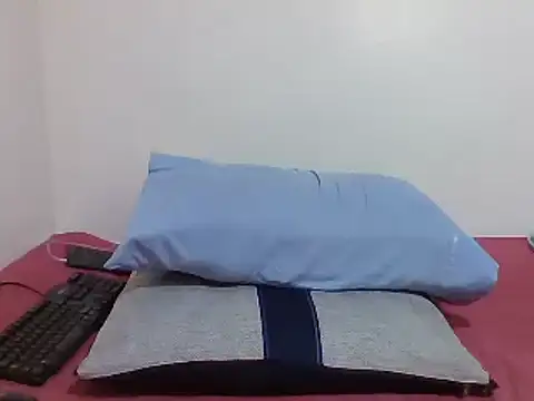 Snapshot of sweetelle09 chatting on 02-12-25, 01:09 sweetelle09 online show from 02-12-25, 01:09