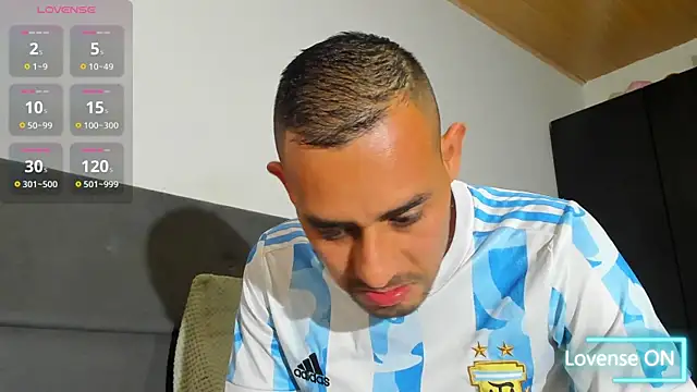 jhonyalzate2 online show from 01-13-26, 04:07