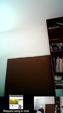 Snapshot of milkbull chatting on 08-09-26, 03:23 milkbull online show from 08-09-26, 03:23