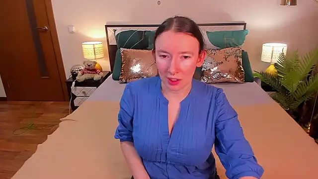 Snapshot of CatherineWalls chatting on 03-01-26, 04:03 CatherineWalls online show from 03-01-26, 04:03