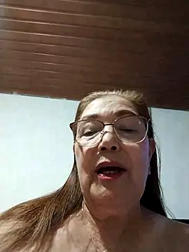 Vicky Rosse online show from 12-18-25, 05:08