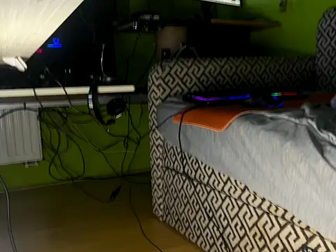 OndruSuk online show from 02-17-25, 03:58