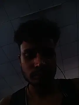 Snapshot of Aayankhan99 chatting on 11-06-25, 01:39 Aayankhan99 online show from 11-06-25, 01:39