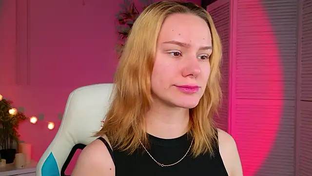 Ramona    online show from 03-23-26, 06:28