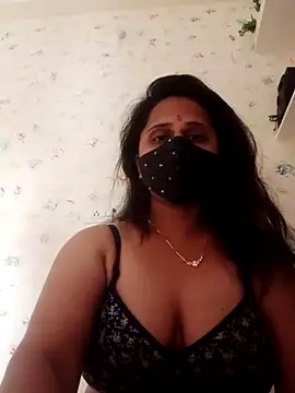 Indiantina online show from 12-24-24, 08:33