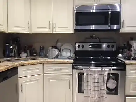 BigGuyMuscle online show from 02-22-25, 05:46