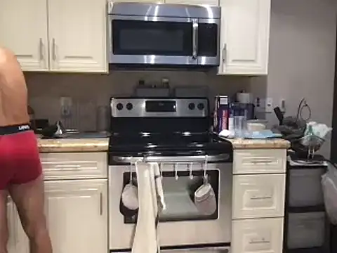 BigGuyMuscle online show from 03-15-25, 02:45