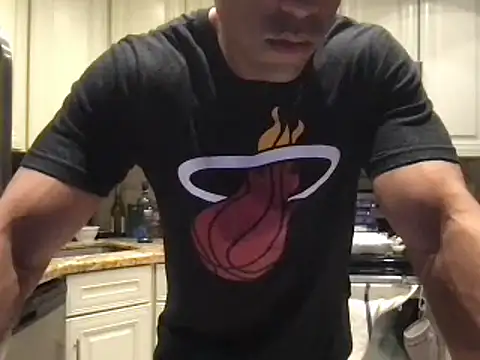 BigGuyMuscle online show from 03-16-25, 01:59