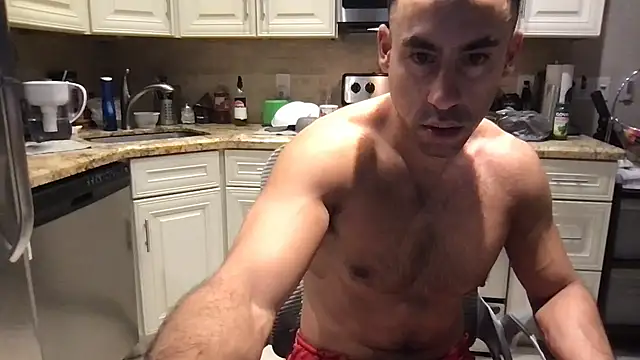 BigGuyMuscle online show from 11-24-25, 08:36