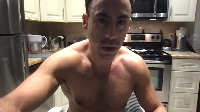 Snapshot of BigGuyMuscle chatting on 12-16-25, 09:58 BigGuyMuscle online show from 12-16-25, 09:58