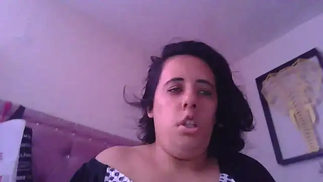 Snapshot of annarose19 chatting on 11-25-25, 07:36 annarose19 online show from 11-25-25, 07:36