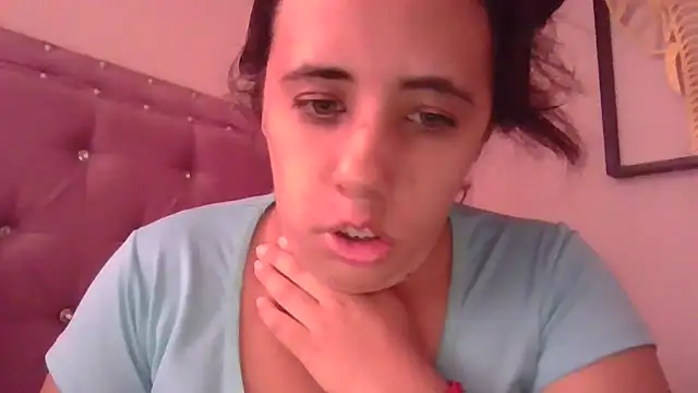 Snapshot of annarose19 chatting on 01-13-26, 05:51 annarose19 online show from 01-13-26, 05:51