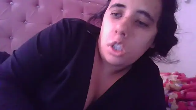 Snapshot of annarose19 chatting on 02-11-26, 05:40 annarose19 online show from 02-11-26, 05:40