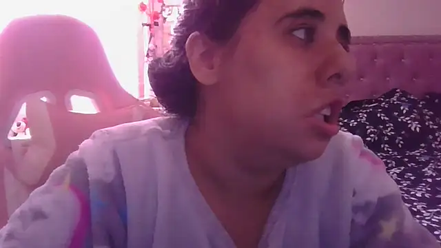 Snapshot of annarose19 chatting on 02-12-26, 04:57 annarose19 online show from 02-12-26, 04:57