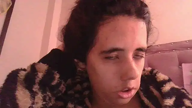 Snapshot of annarose19 chatting on 02-19-26, 08:05 annarose19 online show from 02-19-26, 08:05