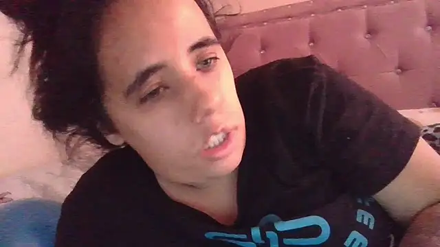 Snapshot of annarose19 chatting on 02-27-26, 07:14 annarose19 online show from 02-27-26, 07:14