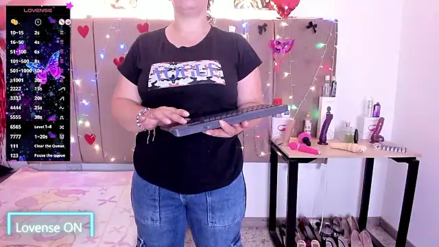 Snapshot of Zaly_mature chatting on 01-13-26, 02:06 Zaly mature online show from 01-13-26, 02:06