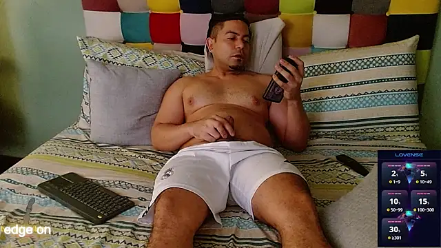 Snapshot of piter_berlin chatting on 04-14-26, 05:30 piter berlin online show from 04-14-26, 05:30