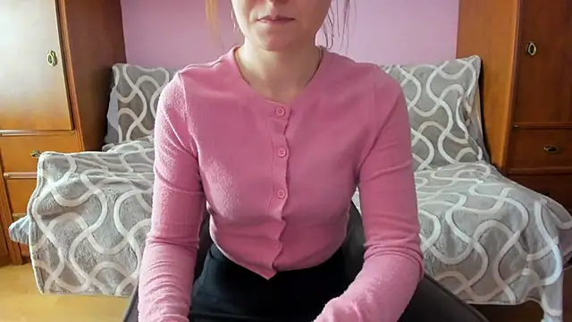 HolmesAriana online show from 12-07-24, 10:23