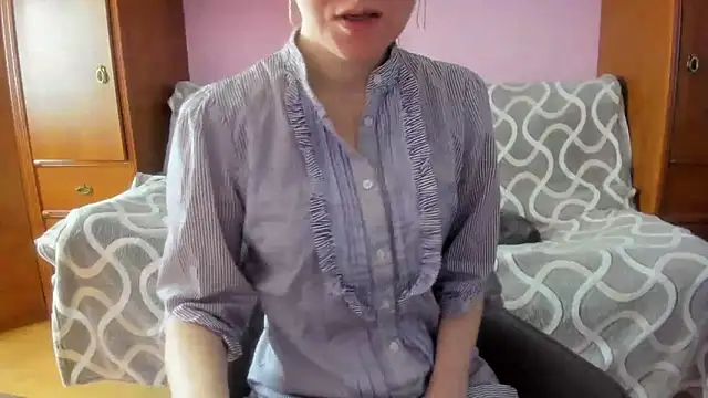 HolmesAriana online show from 01-19-25, 08:29