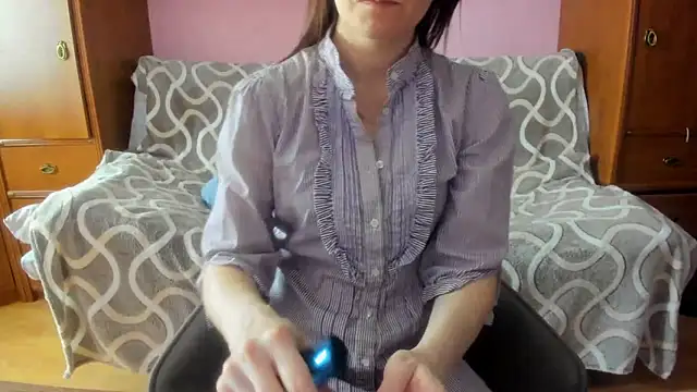 HolmesAriana online show from 01-19-25, 03:32