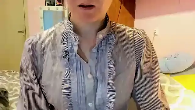 HolmesAriana online show from 10-05-25, 03:21