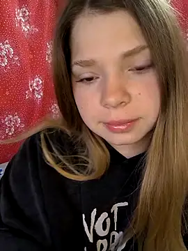 Zuli Kiska online show from 04-14-26, 05:46