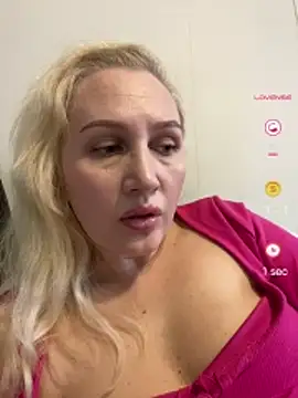 YourBlondee online show from 05-21-26, 06:09