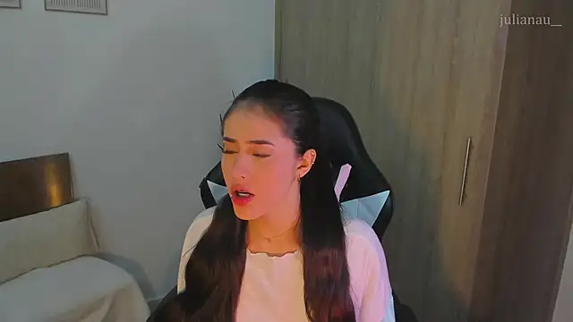 iriswest  online show from 12-13-24, 12:09