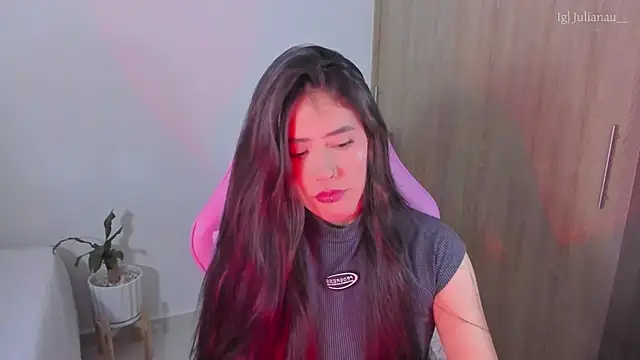 iriswest  online show from 02-22-25, 11:24